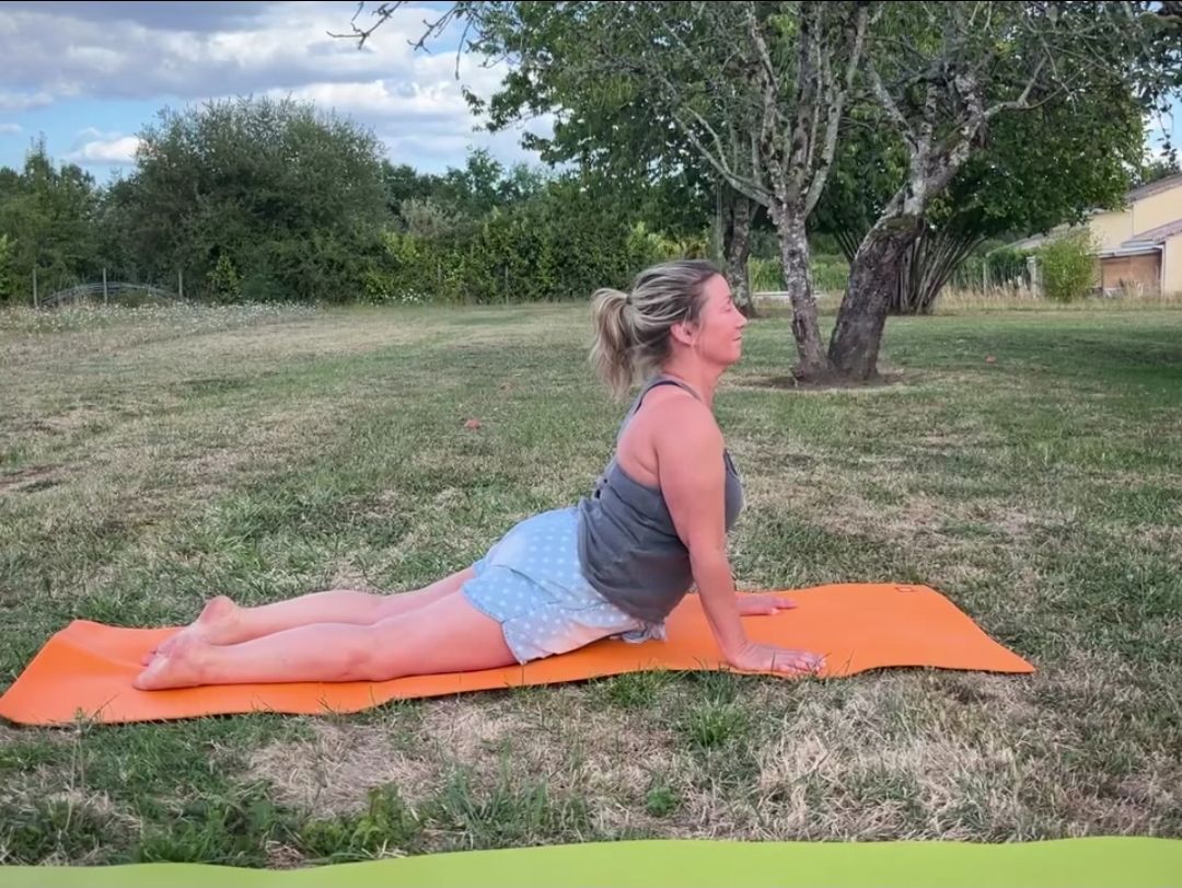 Sarah votre professeure de cours de yoga à Toulouse La Roseraie